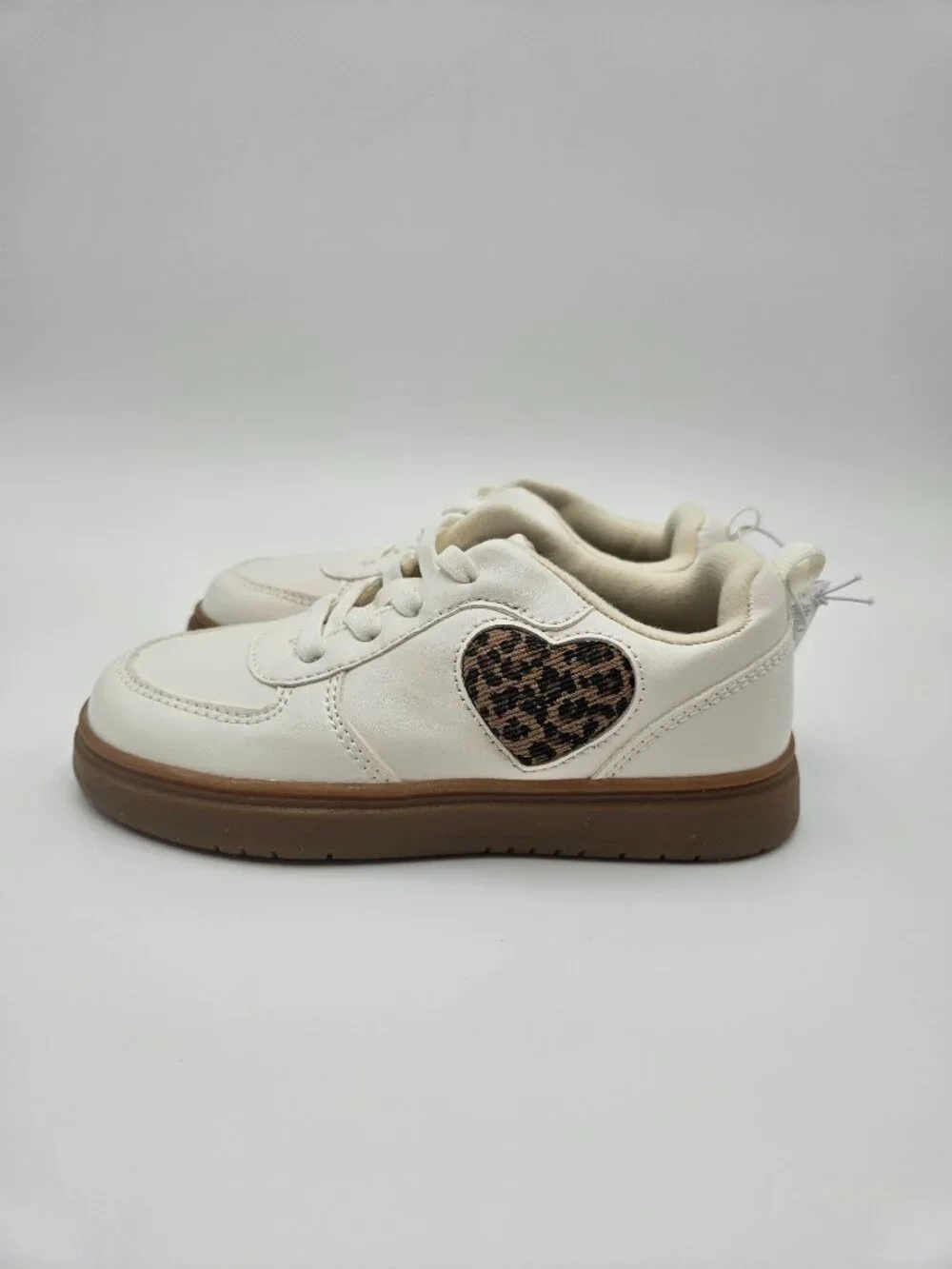NWT Old Navy Kids Court Sneakers | Cream with Leopard Heart | Size 11